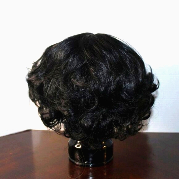 NWT Black Fluffy Curled Wig - Adjustable Cap - Retro Glam Style - Picture 5 of 8